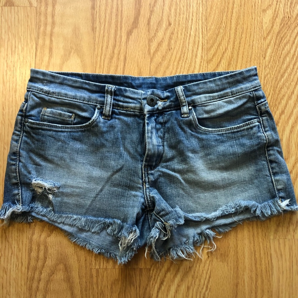 Cut-off Denim Shorts